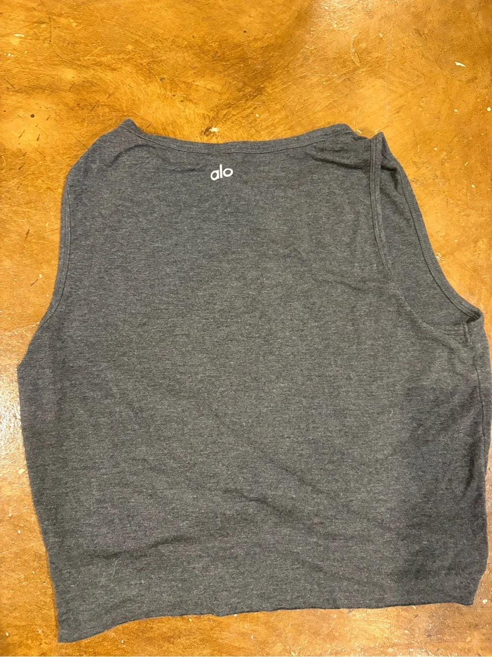 ALO Yoga Charcoal Gray Twist-Hem Muscle Tank